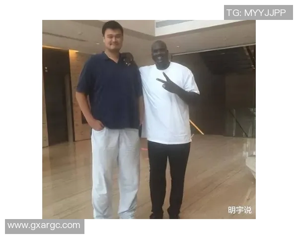 姚明在洛杉矶的传奇对决展现篮球魅力与中国力量的完美结合 姚明在洛杉矶的传奇对决展现篮球魅力与中国力量的完美结合