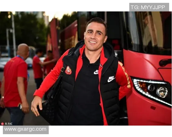 恒大主场胜苏宁,登顶中超积分榜,卡佩尼克独造七进球,毅腾5_1击败重庆斯威,力压上海申花排名第二 恒大主场胜苏宁,登顶中超积分榜,卡佩尼克独造七进球,毅腾5_1击败重庆斯威,力压上海申花排名第二