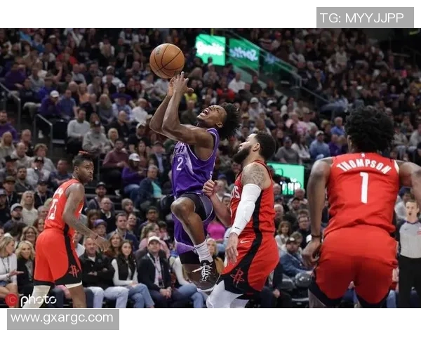 火箭力克爵士,豪取五连胜 火箭力克爵士,豪取五连胜